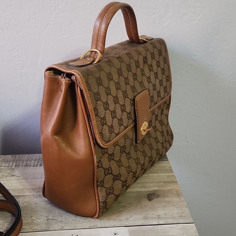 Gucci GG Canvas Tan and Brown Monogram Bag - Picture 2 of 14